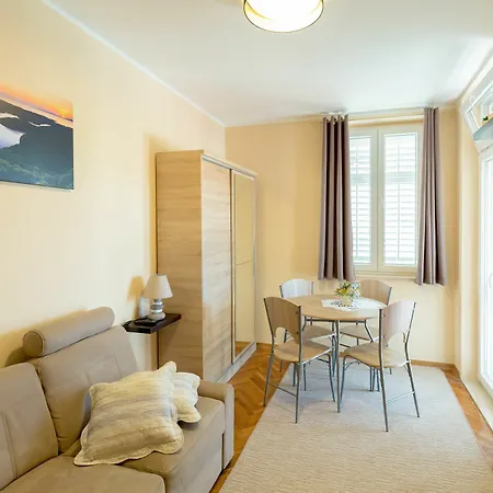 Apartment Ivana *