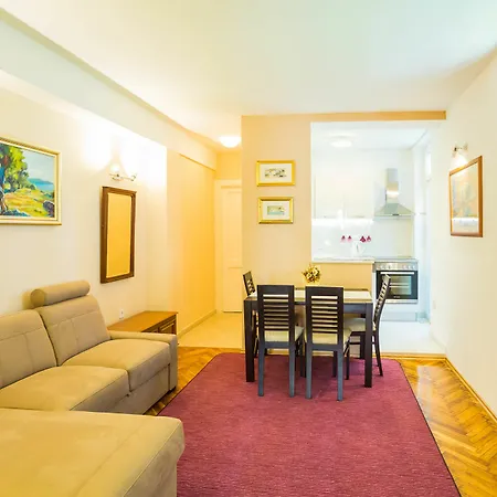 Ivana Apartment *